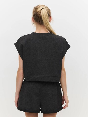 No Matter What Shirt in Zwart
