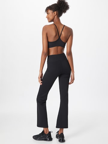 Coupe slim Pantalon de sport 'NORA' Röhnisch en noir