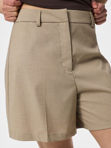 PIECES Regular Shorts 'PCRosa' in Beige