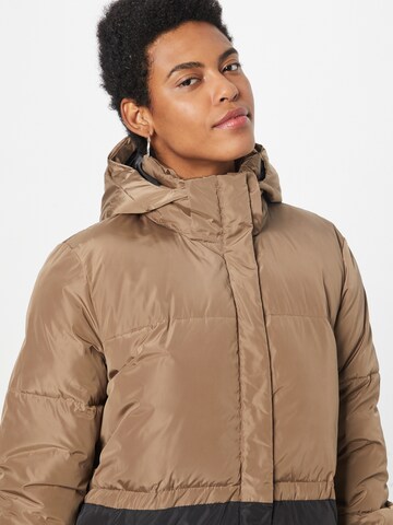 Manteau d’hiver 'Buff' SECOND FEMALE en beige