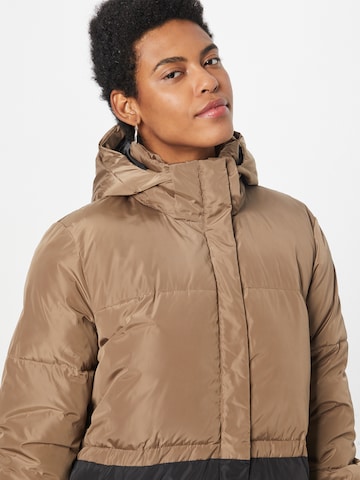 Manteau d’hiver 'Buff' SECOND FEMALE en beige