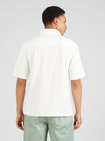 TOPMAN Comfort Fit Hemd in Weiß