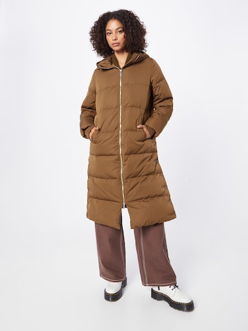 Y.A.S Winter coat in Brown: front