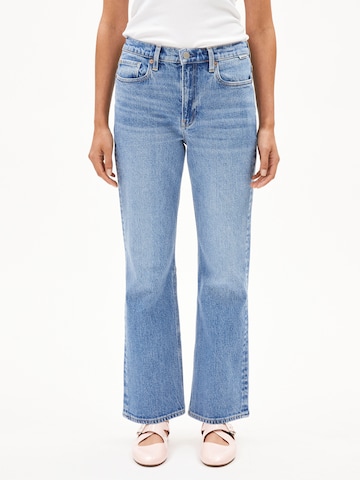 ARMEDANGELS Slimfit Jeans VELAARI in Blau: Vorderseite