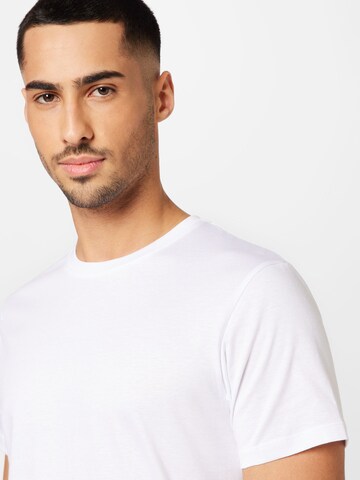 BURTON MENSWEAR LONDON T-Shirt 'Mercerised' in Weiß