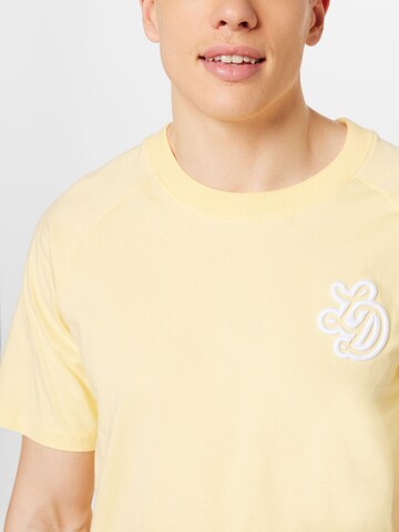 Les Deux - Camiseta 'Darren' en amarillo