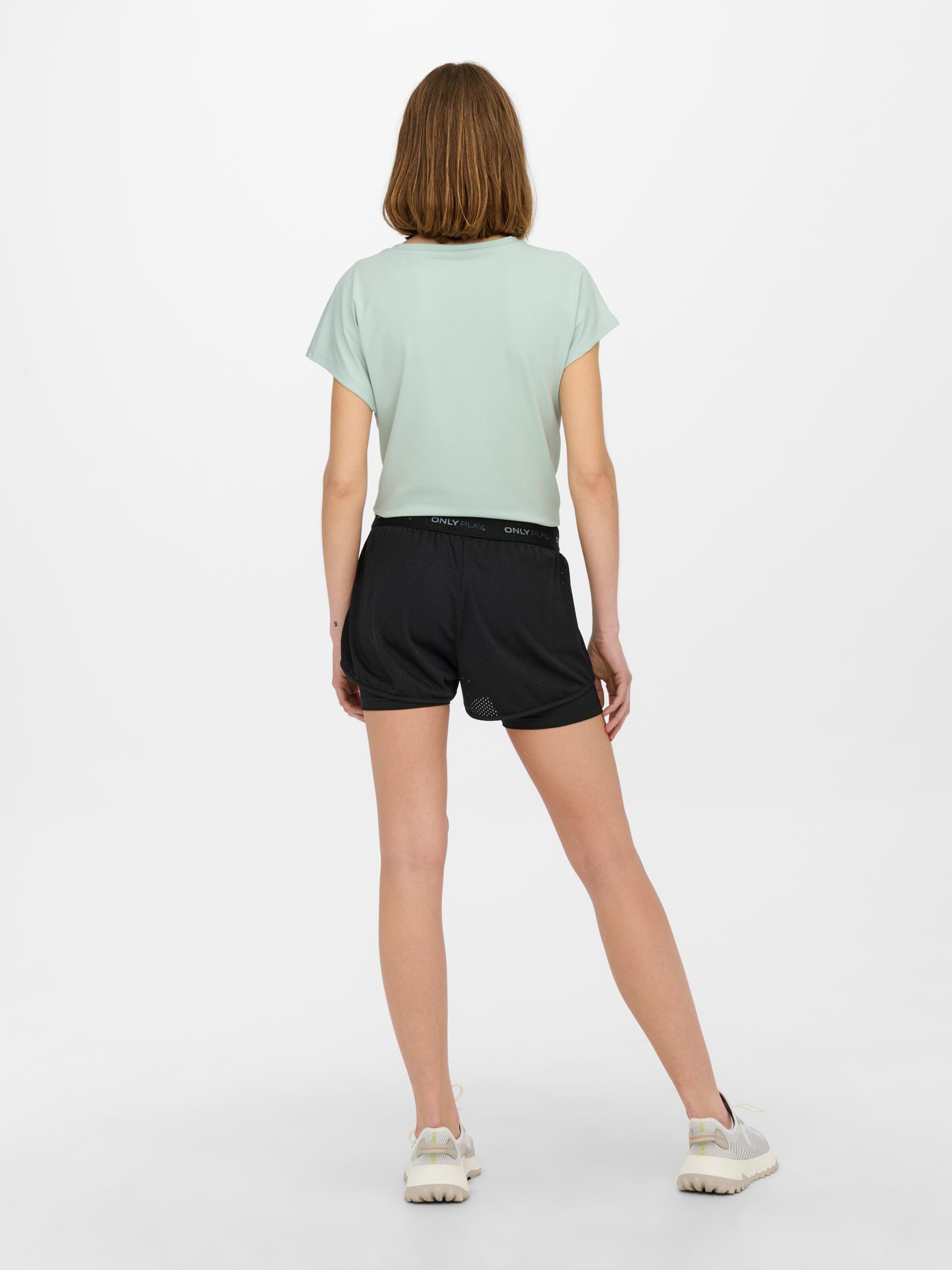 Frauen Sportarten ONLY PLAY Sportshorts 'Malia' in Schwarz - BR30566 Frauen Sportarten ONLY PLAY Sportshorts 'Malia' in Schwarz - BR30566
