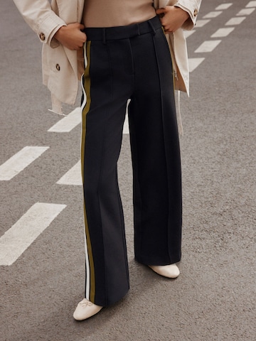Next Wide leg Broek in Zwart: voorkant