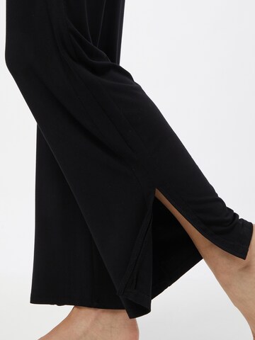 CURARE Yogawear Свободный крой Спортивные штаны в Черный