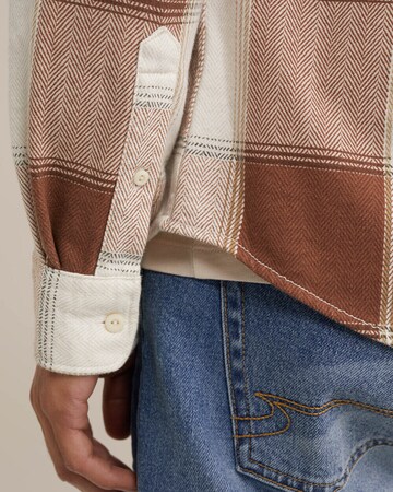 WE Fashion - Ajuste regular Camisa en naranja
