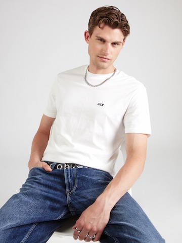 ARMANI EXCHANGE T-shirt i vit: framsida