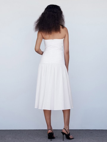 Robe 'Saritas' MANGO en blanc