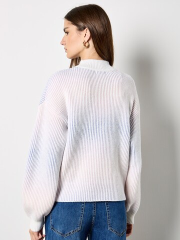 Apricot Sweater ' ' in Pink
