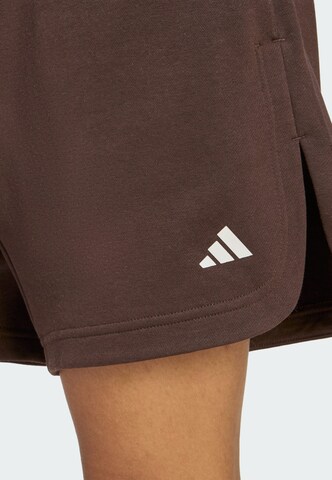 Loosefit Pantalon de sport 'Studio' ADIDAS SPORTSWEAR en marron
