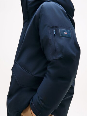 Veste fonctionnelle TOMMY HILFIGER en bleu