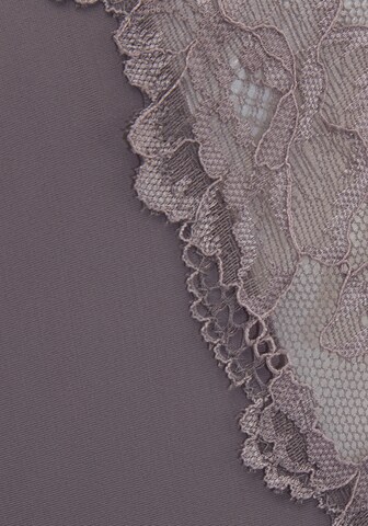 Slip LASCANA en violet