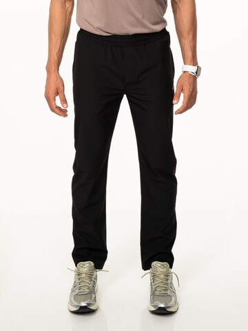 saved lab Tapered Workout Pants 'SL-450 Trackpant Black' in Black