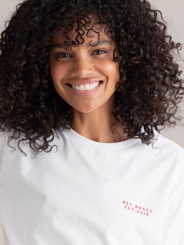 Hey Honey Oversized Shirt 'Self Love Club' in White