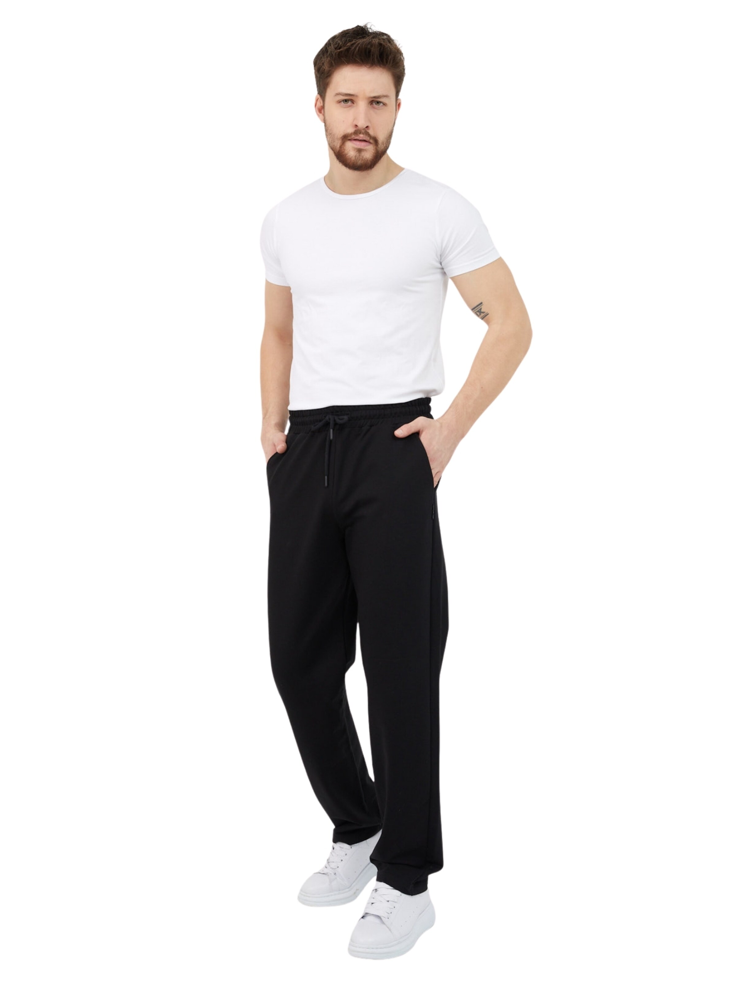 comeor Regular Sporthose‌‌‌‌‌‌‌‌‌‌ in Schwarz: Vorderseite