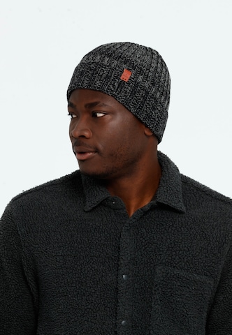 Bickley + Mitchell Pipo värissä musta