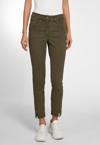 Basler Slim fit Pants in Green: front