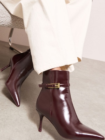 Friends Like These Bokabakancsok - piros