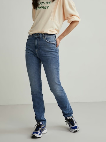 PIECES Regular Jeans 'Eda' in Blau