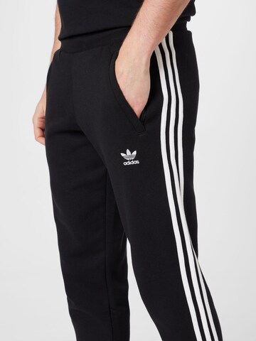 ADIDAS ORIGINALS Slimfit Hose 'Adicolor Classics' in Schwarz