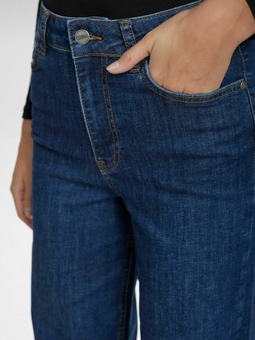 Loosefit Jean ' PARIS ' NÜMPH en bleu