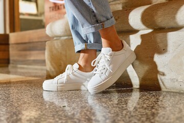 Elbsand Sneakers in White: front