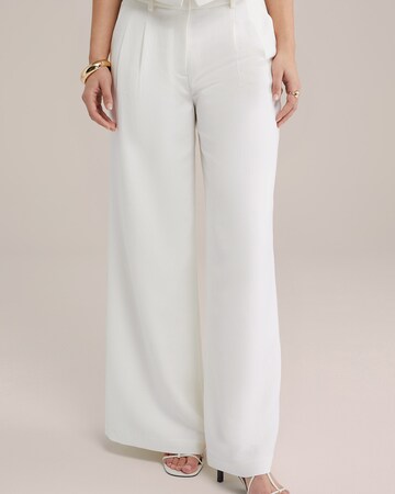 Wide leg Pantaloni con pieghe di WE Fashion in bianco: frontale