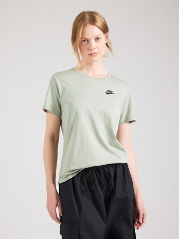 Nike Sportswear Футболка 'Club Essential' в Зеленый: спереди