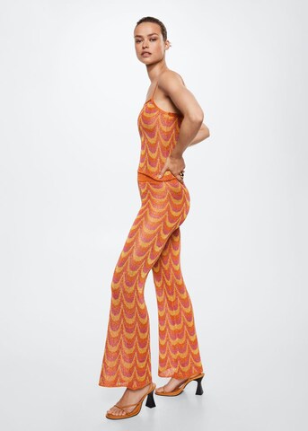 Flared Pantaloni 'Hawai' di MANGO in arancione