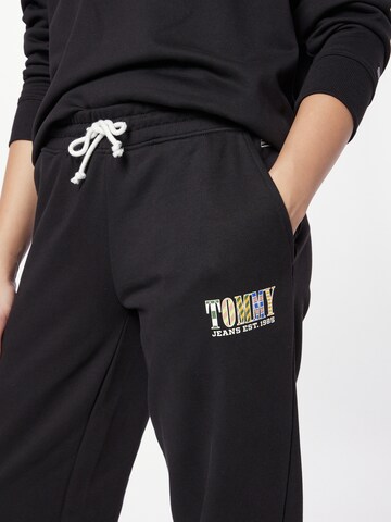 Tommy Jeans Tapered Broek in Zwart