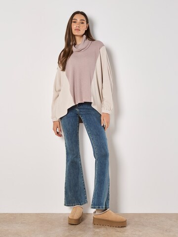 Pull-over ' ' Apricot en gris