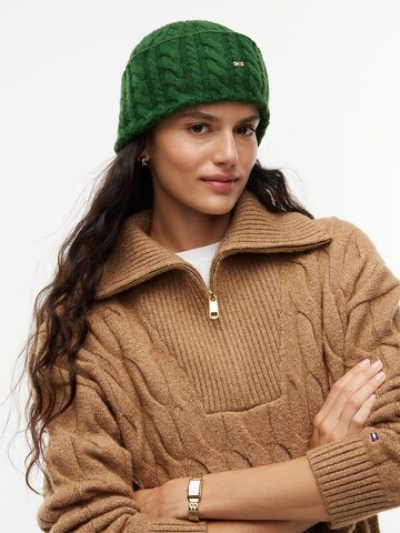 TOMMY HILFIGER Шапка в зелено: отпред