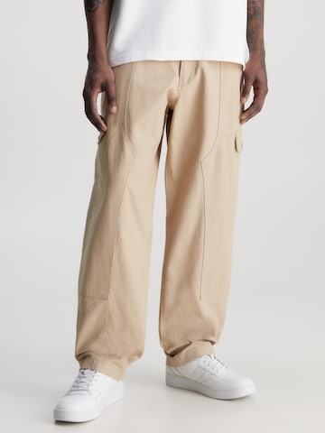 Calvin Klein Jeans Loose fit Cargo Pants in Beige: front