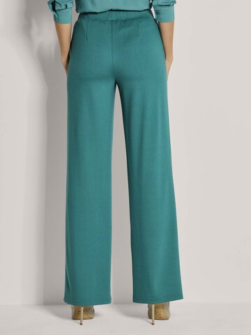 MADELEINE Loosefit Hose in Grün