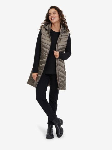 Betty Barclay Vest in Brown