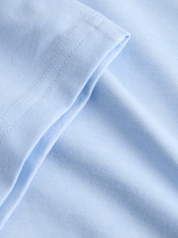 T-Shirt Next en bleu