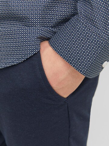 Coupe slim Pantalon chino 'JPSTMarco JJCooper' JACK & JONES en bleu