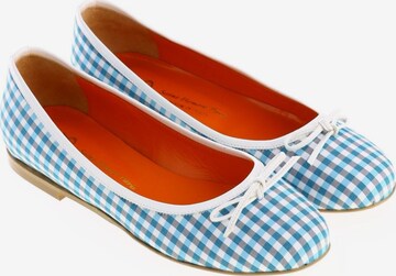 Saint-Honoré Paris Souliers Flats & Loafers in 36 in Blue: front