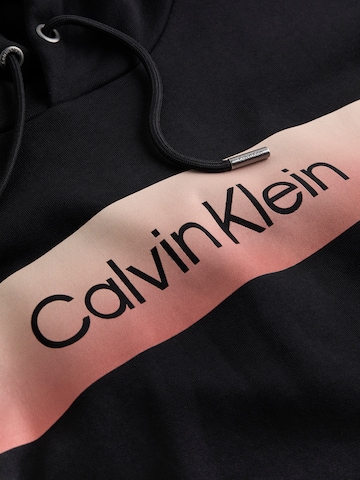 Calvin Klein - Sweatshirt em preto