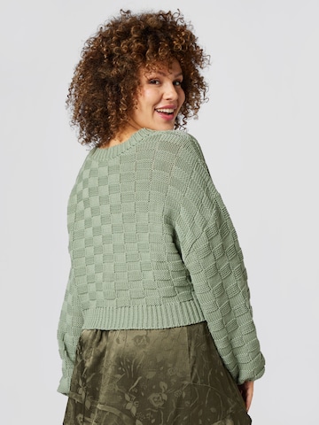 A LOT LESS Sweater 'Doro' in Green