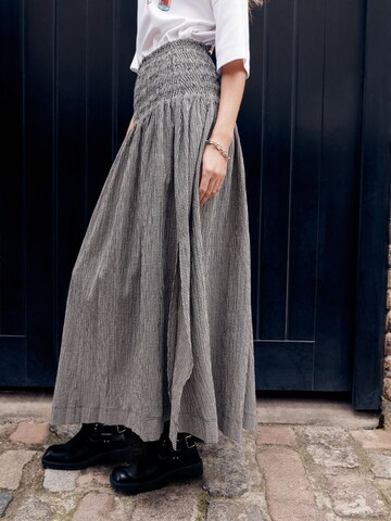 Next Rok in Zwart: voorkant