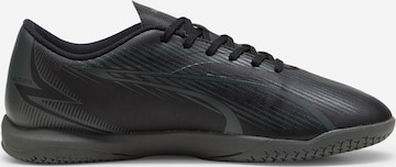 PUMA - Zapatillas de fútbol 'ULTRA PLAY' en negro