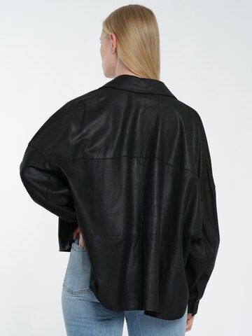 JAGGER & EVANS Between-Season Jacket in Black