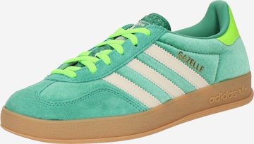 ADIDAS ORIGINALS Matalavartiset tennarit 'GAZELLE INDOOR' värissä vihreä: etupuoli
