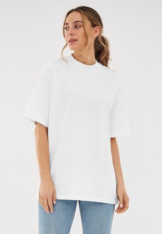 Maglietta 'Sammy Oversized' di Johnny Urban in bianco