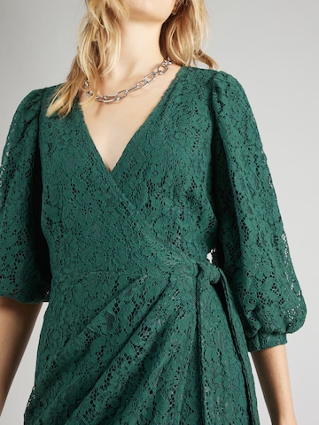 Robe 'Dovie' mbym en vert